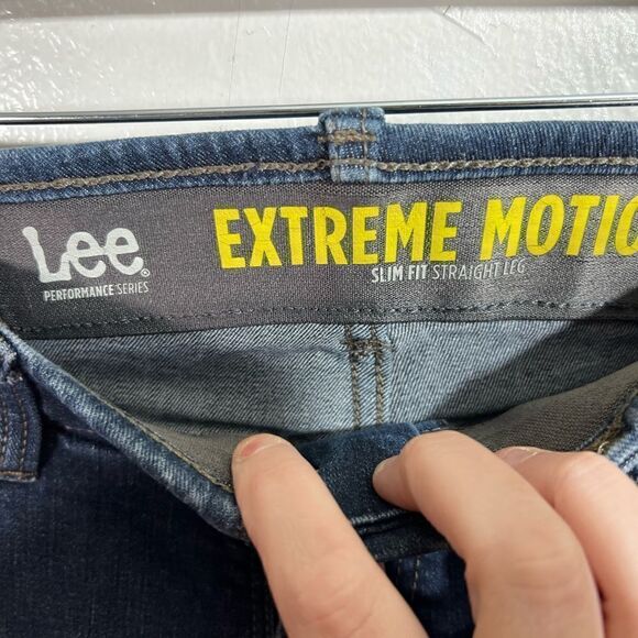 Lee in motion, size 30, men’s straight leg, dark blue jeans - Picture 4 of 7